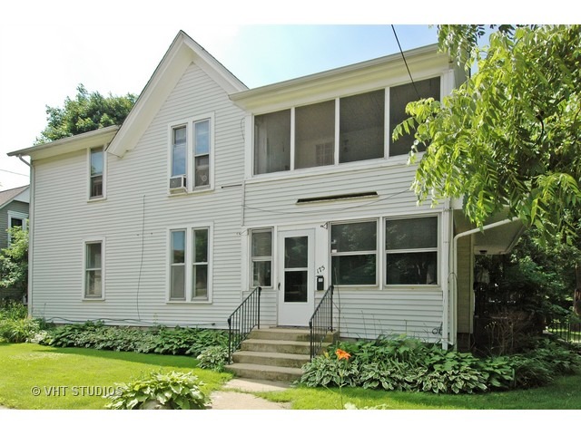 437 S State St, Elgin, IL 60123 photo 10