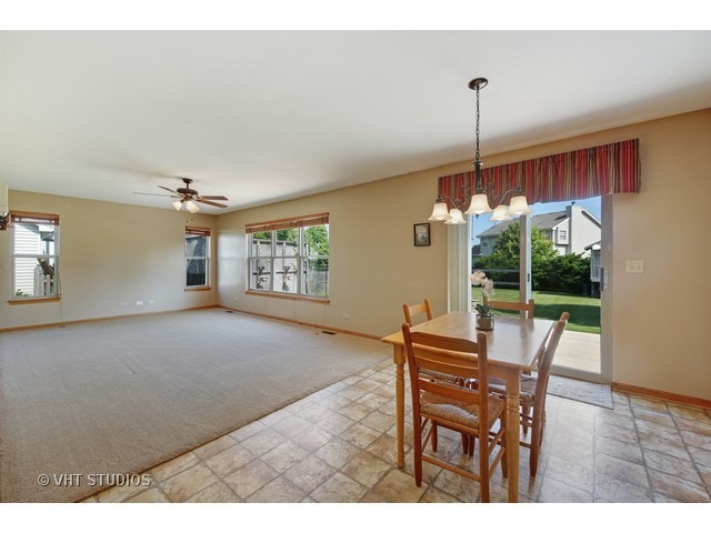 24852 Madison St, Plainfield, IL 60544 photo 4