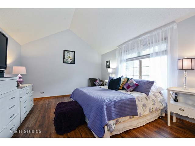 4885 Tarrington Dr, Hoffman Estates, IL 60010 photo 13