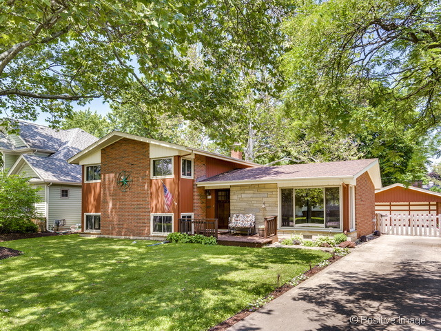 811 Cadillac Dr, Wheaton, IL 60187 photo 1