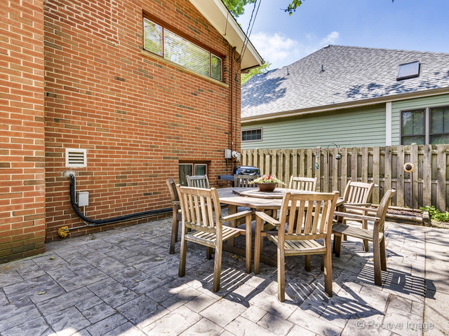 811 Cadillac Dr, Wheaton, IL 60187 photo 19