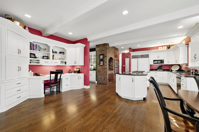 285 E Arboretum Cir, Wheaton, IL 60189 photo 9