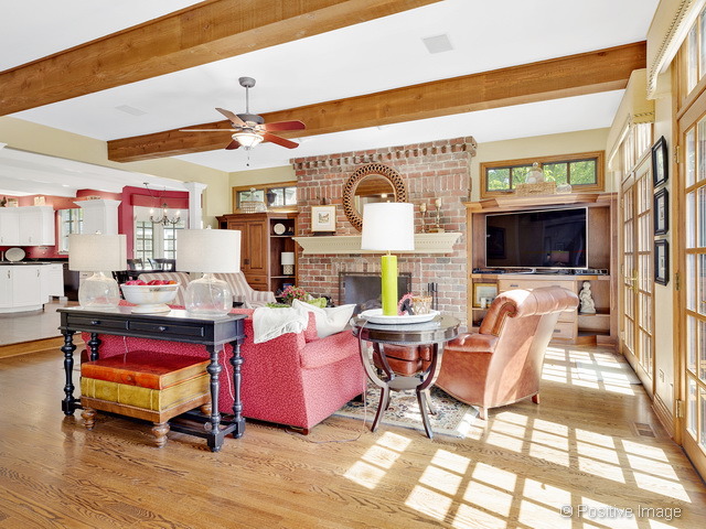 285 E Arboretum Cir, Wheaton, IL 60189 photo 8