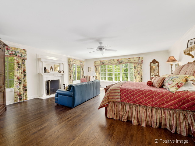 285 E Arboretum Cir, Wheaton, IL 60189 photo 12
