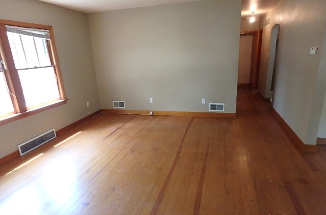 18248 Walter St, Lansing, IL 60438 photo 4
