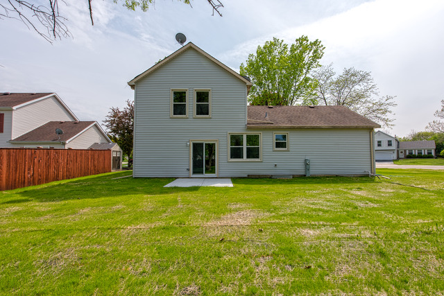 2027 Stallion Ct, Wheaton, IL 60189 photo 19