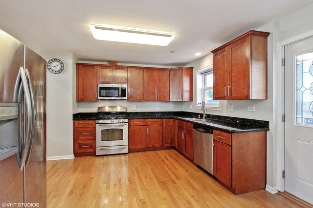 3111 Harrison St, Glenview, IL 60025 photo 4