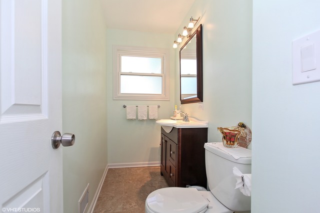 3111 Harrison St, Glenview, IL 60025 photo 12