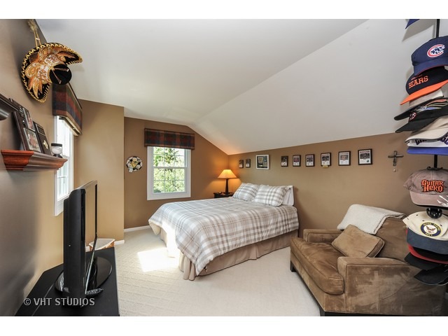 1045 Honeysuckle Dr, Wheeling, IL 60090 photo 10