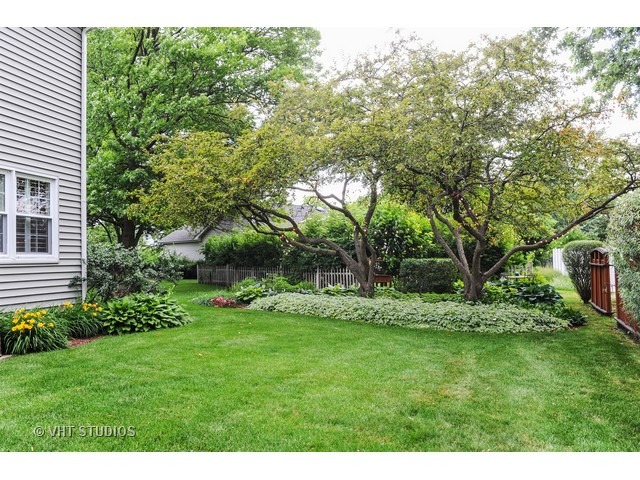 1045 Honeysuckle Dr, Wheeling, IL 60090 photo 15