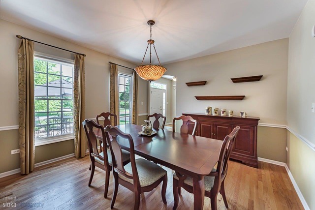 1147 Litchfield Ln, Bartlett, IL 60103 photo 3