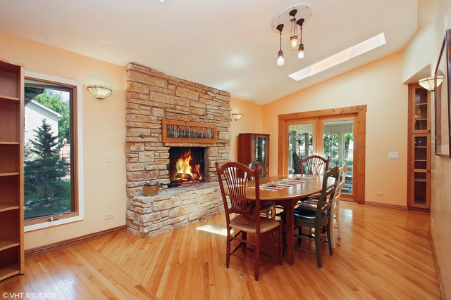 131 Timber Ln, Lindenhurst, IL 60046 photo 5