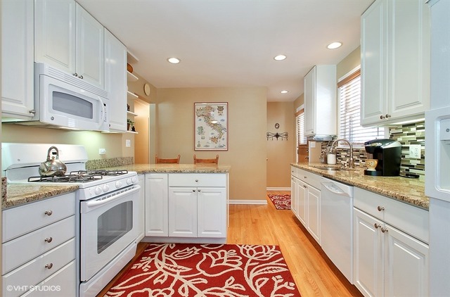 735 Echo Ln, Glenview, IL 60025 photo 5