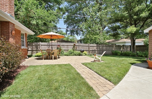 735 Echo Ln, Glenview, IL 60025 photo 16