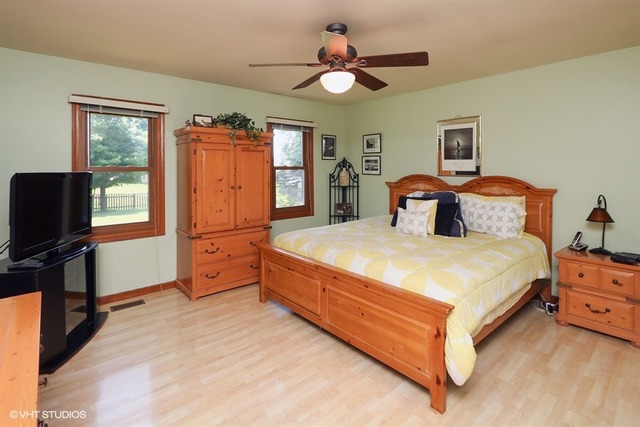 3151 Mini Dr, Wadsworth, IL 60083 photo 7