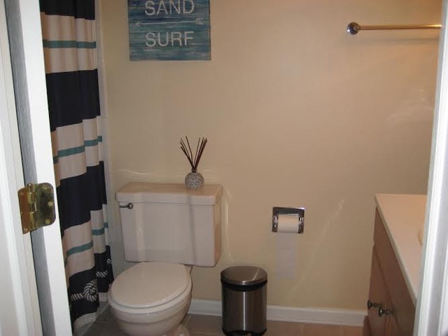 6159 Knoll Way Dr #104, Willowbrook, IL 60527 photo 8