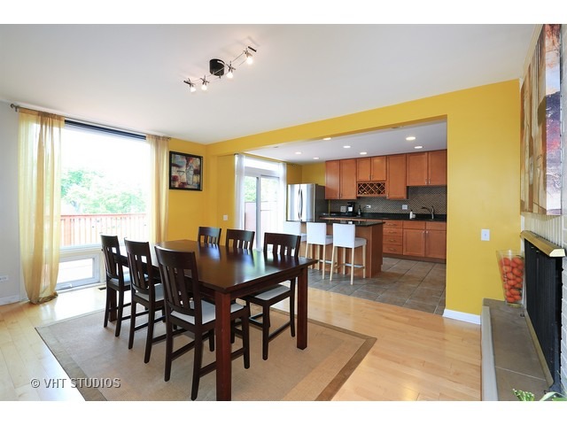 3 Pine Tree Ct, Elmhurst, IL 60126 photo 5