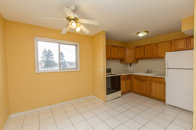 2504 Algonquin Rd #3, Rolling Meadows, IL 60008 photo 8