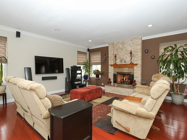 357 Oakmont Dr, Cary, IL 60013 photo 13
