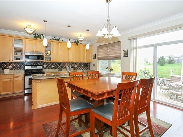 357 Oakmont Dr, Cary, IL 60013 photo 8