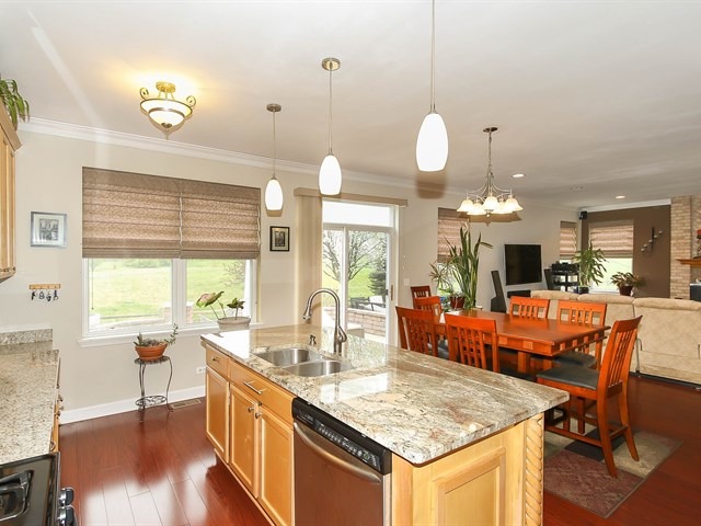 357 Oakmont Dr, Cary, IL 60013 photo 7