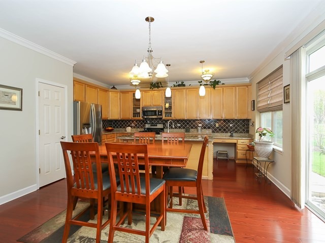 357 Oakmont Dr, Cary, IL 60013 photo 6