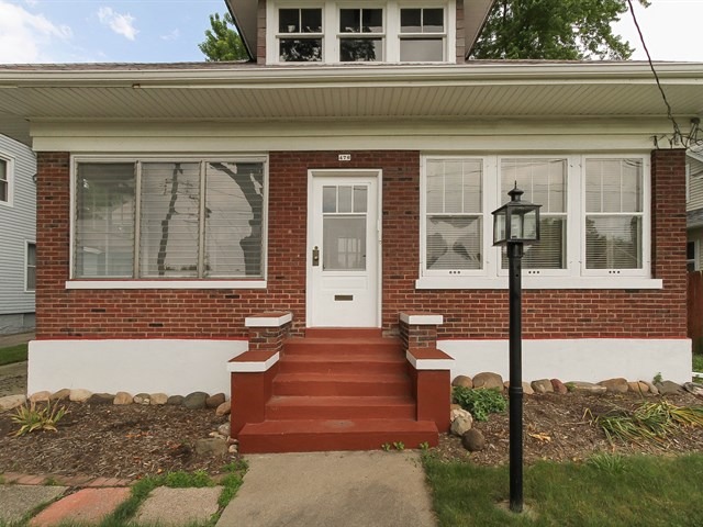 476 Ann St, Elgin, IL 60120 photo 2