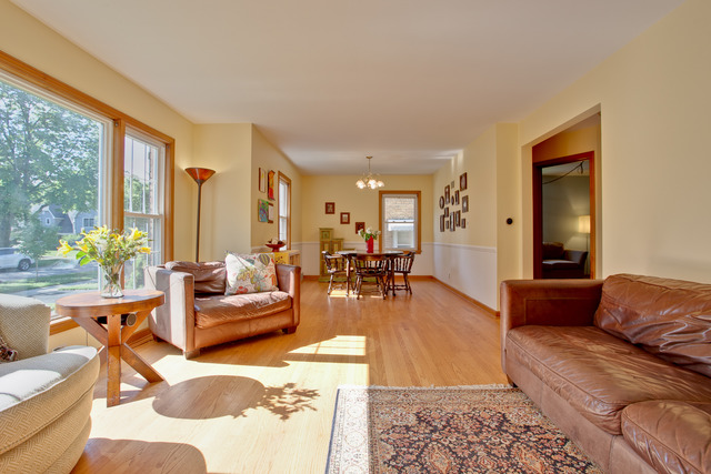 108 N Maple St, Mount Prospect, IL 60056 photo 4