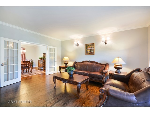3708 Grassmere Rd, Naperville, IL 60564 photo 2