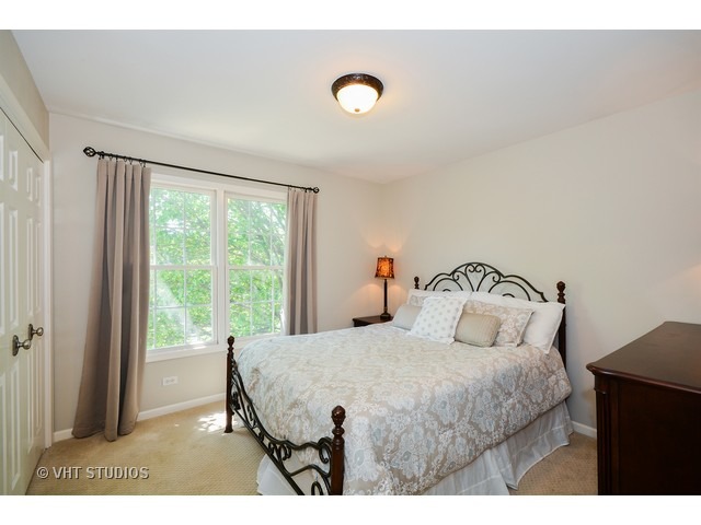 3708 Grassmere Rd, Naperville, IL 60564 photo 15