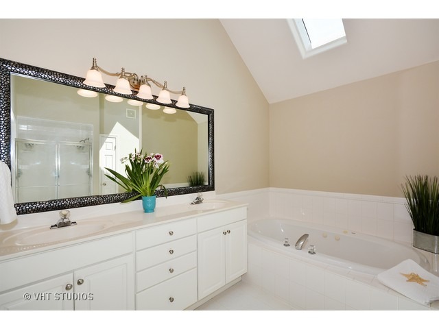 3708 Grassmere Rd, Naperville, IL 60564 photo 14