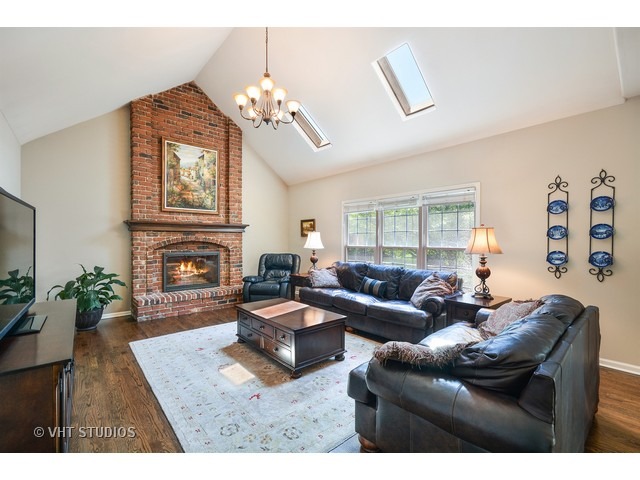 3708 Grassmere Rd, Naperville, IL 60564 photo 8