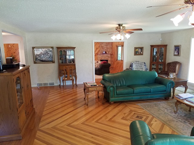 50 Carriage Hill Dr, Sterling, IL 61081 photo 6