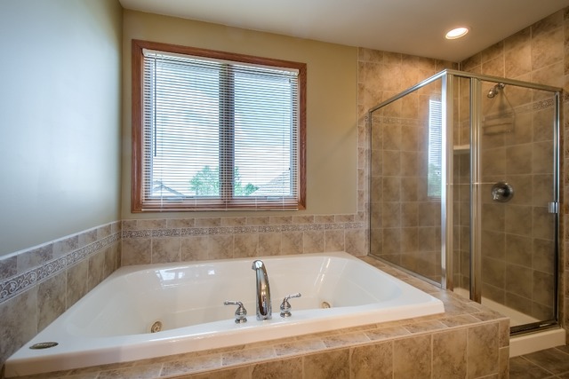 1803 Castlebar Rd, Mchenry, IL 60050 photo 14
