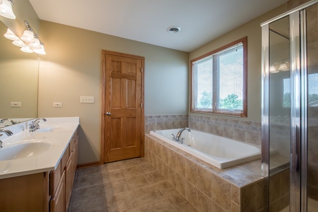 1803 Castlebar Rd, Mchenry, IL 60050 photo 15