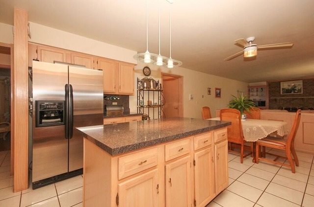 615 Greenview Ln, Wheeling, IL 60090 photo 7