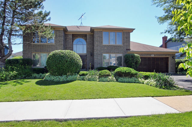 615 Greenview Ln, Wheeling, IL 60090 photo 1