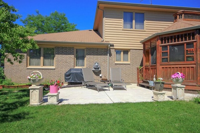 615 Greenview Ln, Wheeling, IL 60090 photo 20