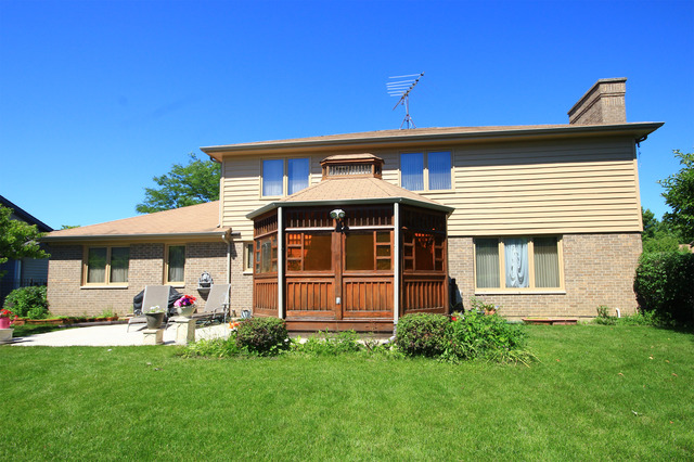 615 Greenview Ln, Wheeling, IL 60090 photo 21