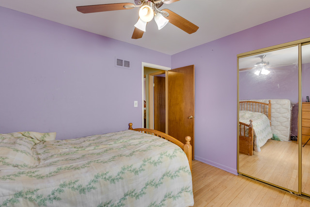 9252 Dee Rd, Des Plaines, IL 60016 photo 16