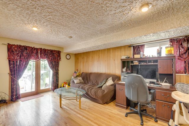 9252 Dee Rd, Des Plaines, IL 60016 photo 12