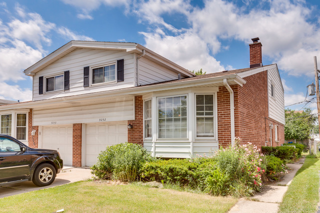 9252 Dee Rd, Des Plaines, IL 60016 photo 1