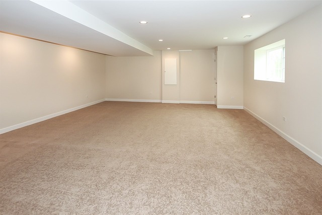 695 Biltmore Dr, Bartlett, IL 60103 photo 22
