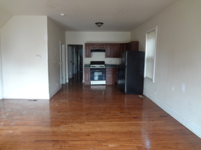 5113 S May St, Chicago, IL 60609 photo 3