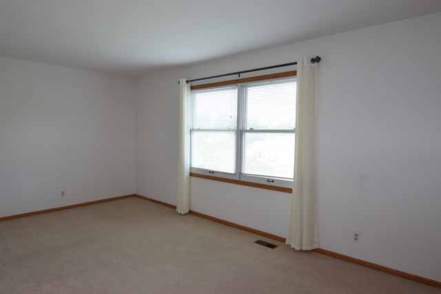 345 Partridge Ct, Algonquin, IL 60102 photo 9