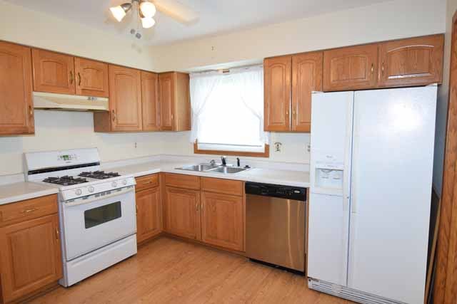 345 Partridge Ct, Algonquin, IL 60102 photo 6
