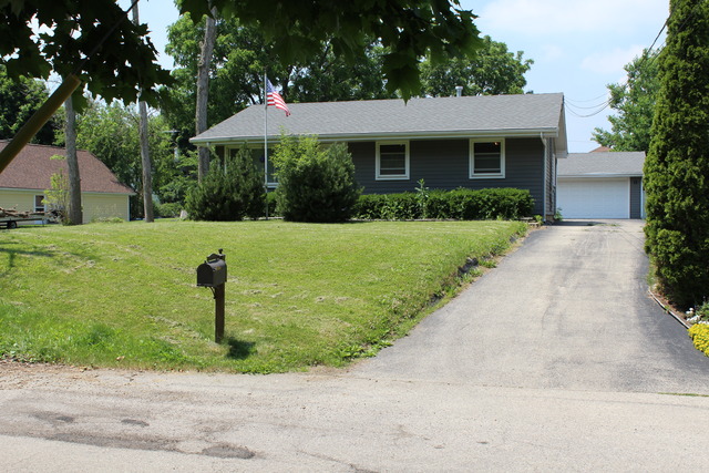682 Dickie Ave, Elgin, IL 60120 photo 25