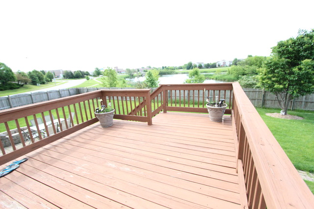 11764 S Decathalon Ln, Plainfield, IL 60585 photo 14