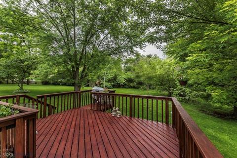 988 Hillcrest Rd, Elgin, IL 60123 photo 22