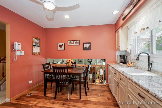 1310 Windsor Dr, Wheaton, IL 60189 photo 3